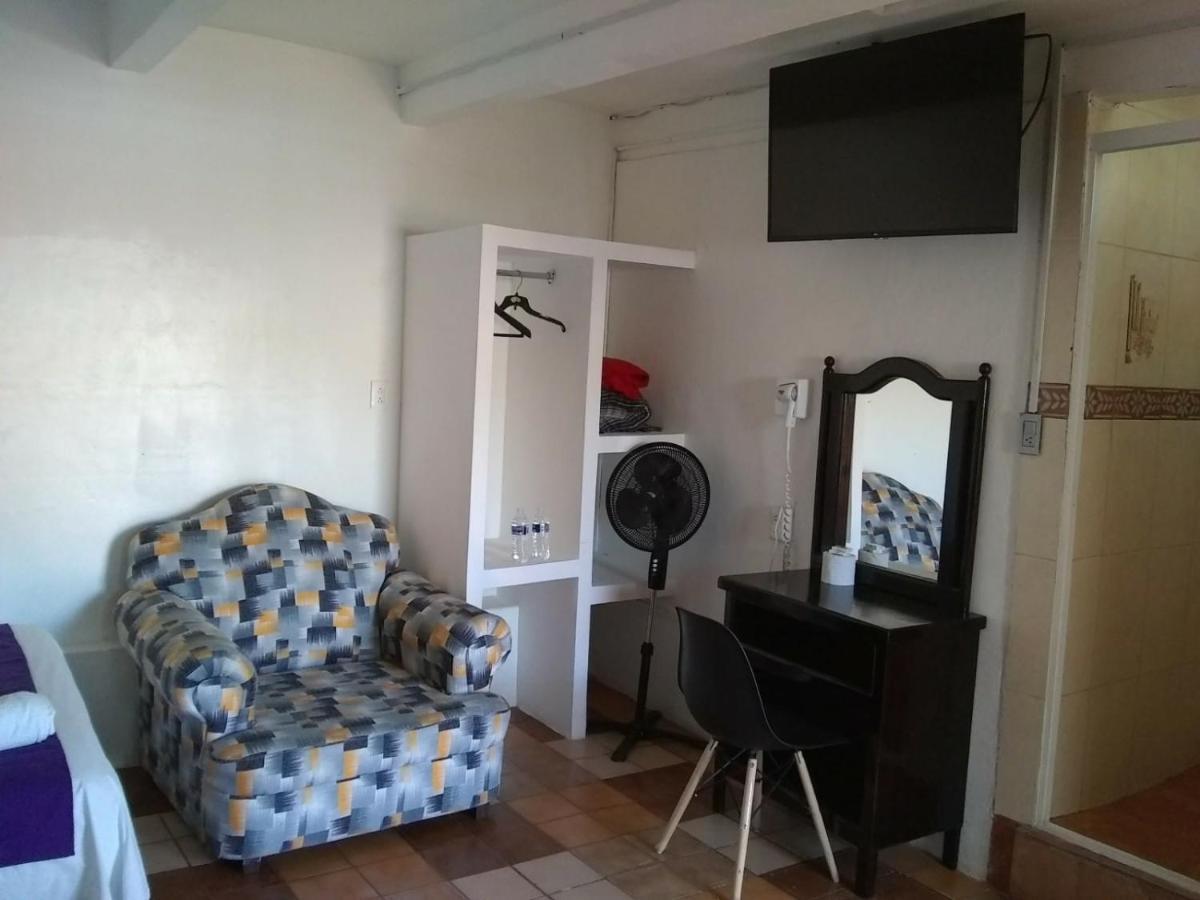 Hotel Posada Laura San Juan del Río Εξωτερικό φωτογραφία